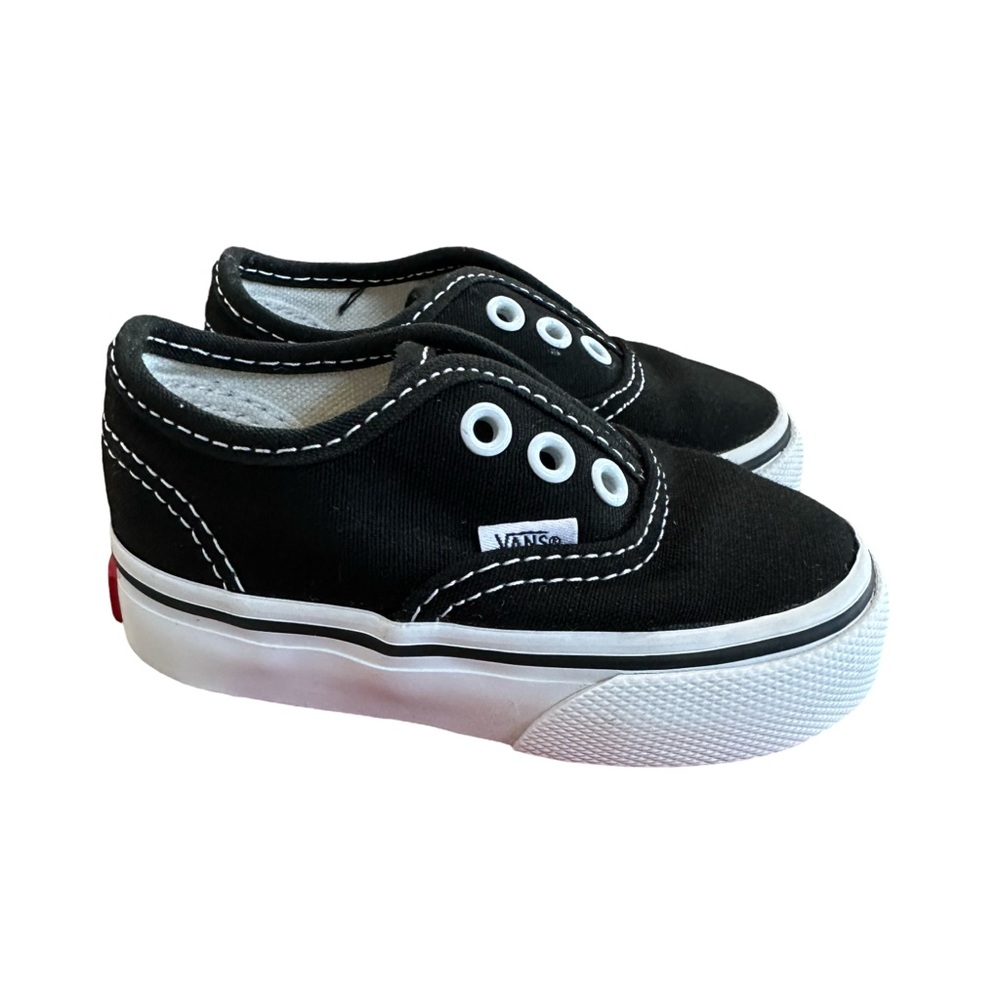 NWOT Vans Kids CLASSIC size 4 infant baby black sneakers Includes box